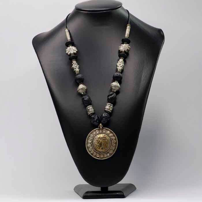 Antique-Look Pendant with Beads
